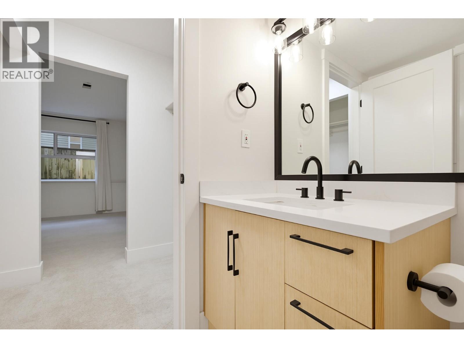 105 20556 113 Avenue Property Photo 30