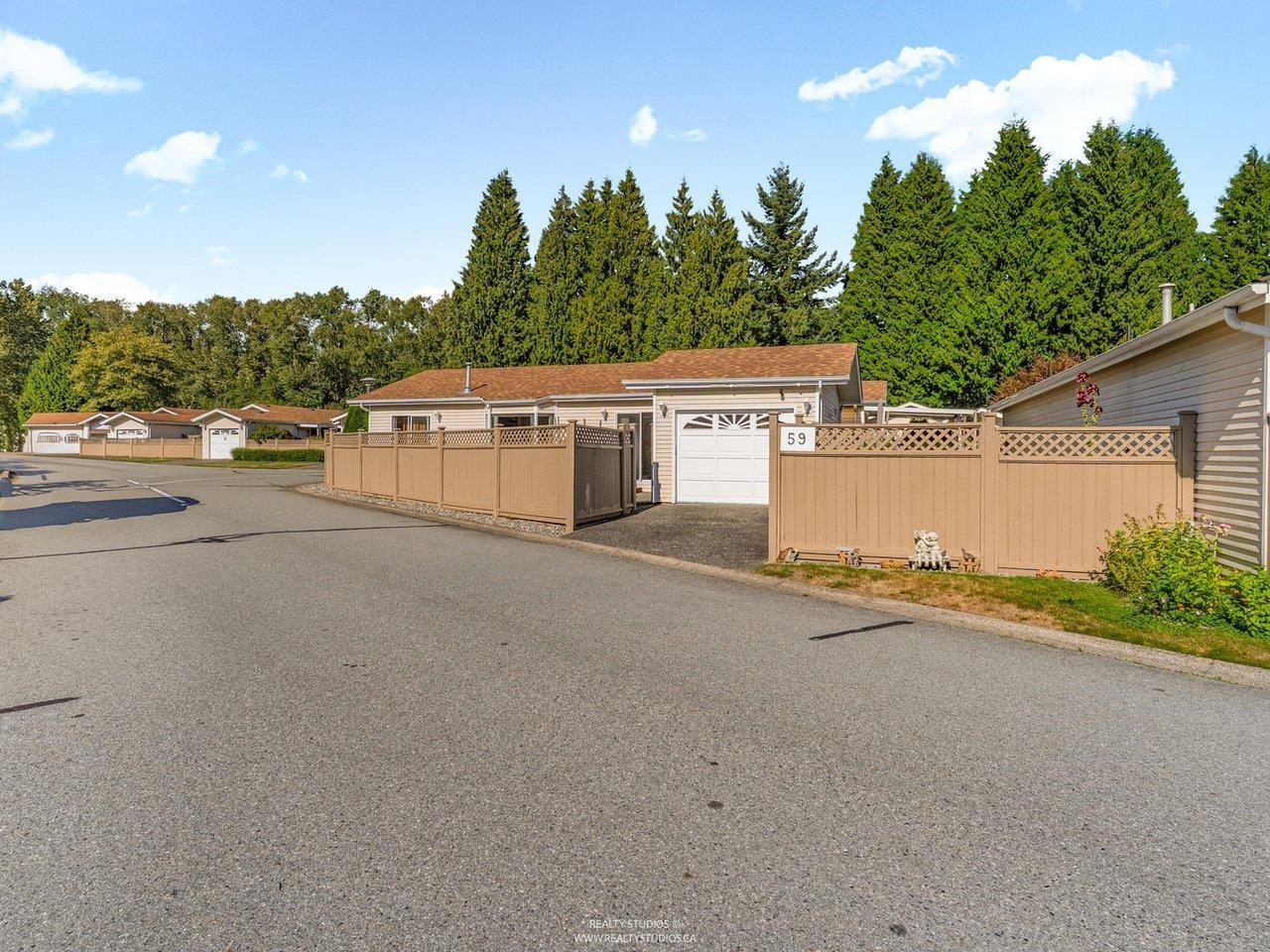 59 1400 164 Street Property Photo 38