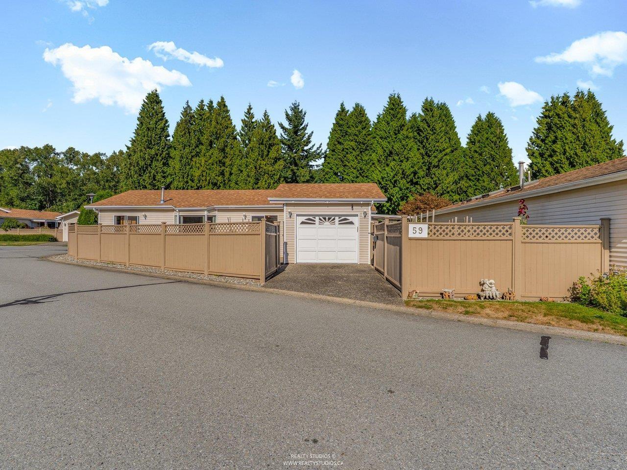 59 1400 164 Street Property Photo 39