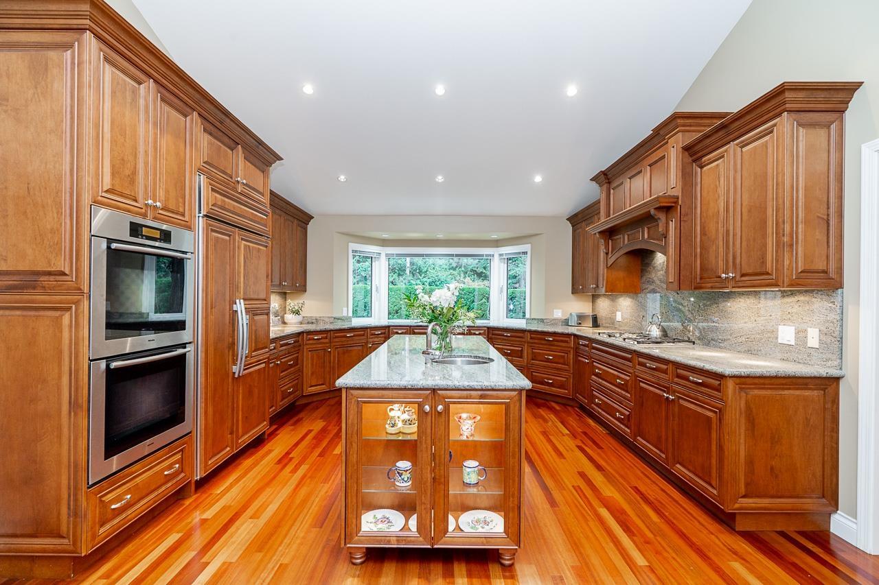 13511 Woodcrest Drive Property Photo 6