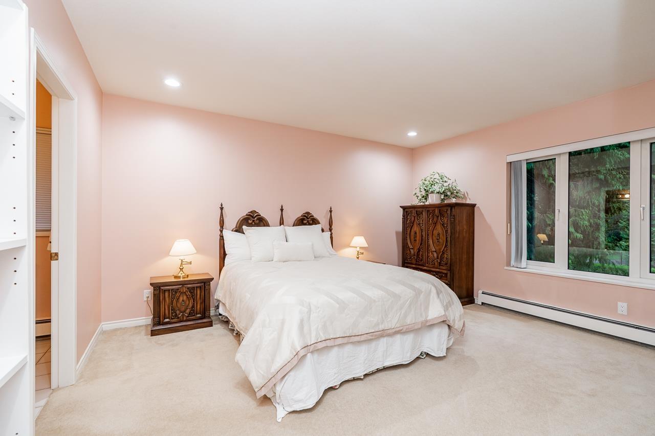 13511 Woodcrest Drive Property Photo 25