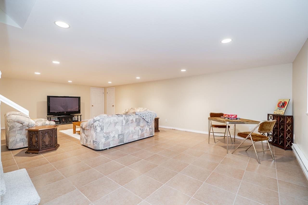 13511 Woodcrest Drive Property Photo 31