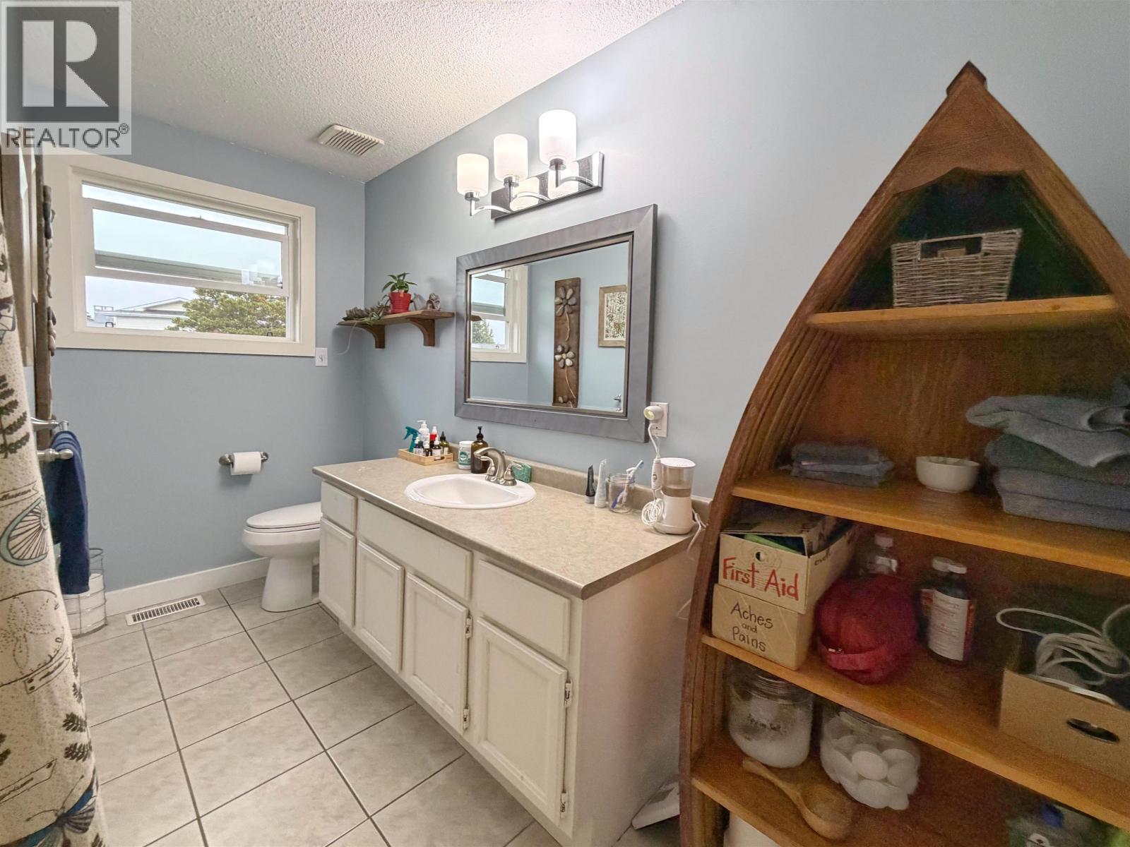147-149 Gull Crescent Property Photo 15
