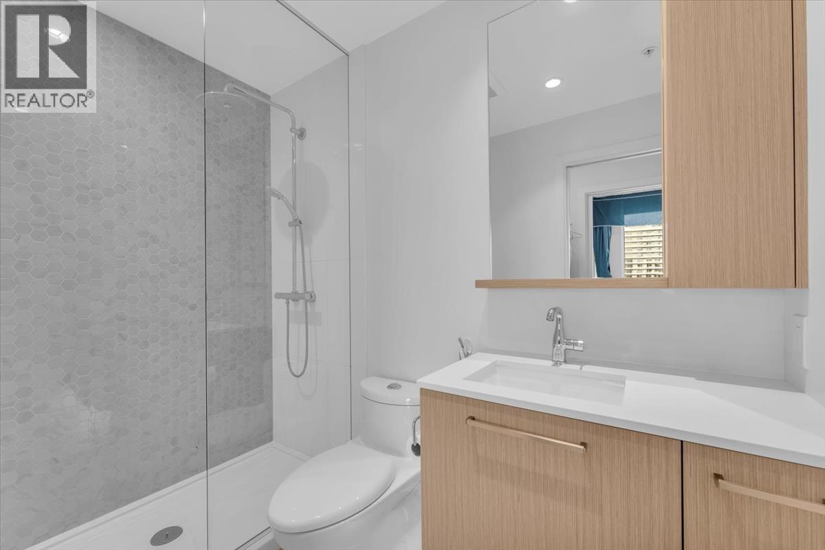 3305 567 Clarke Road Property Photo 13