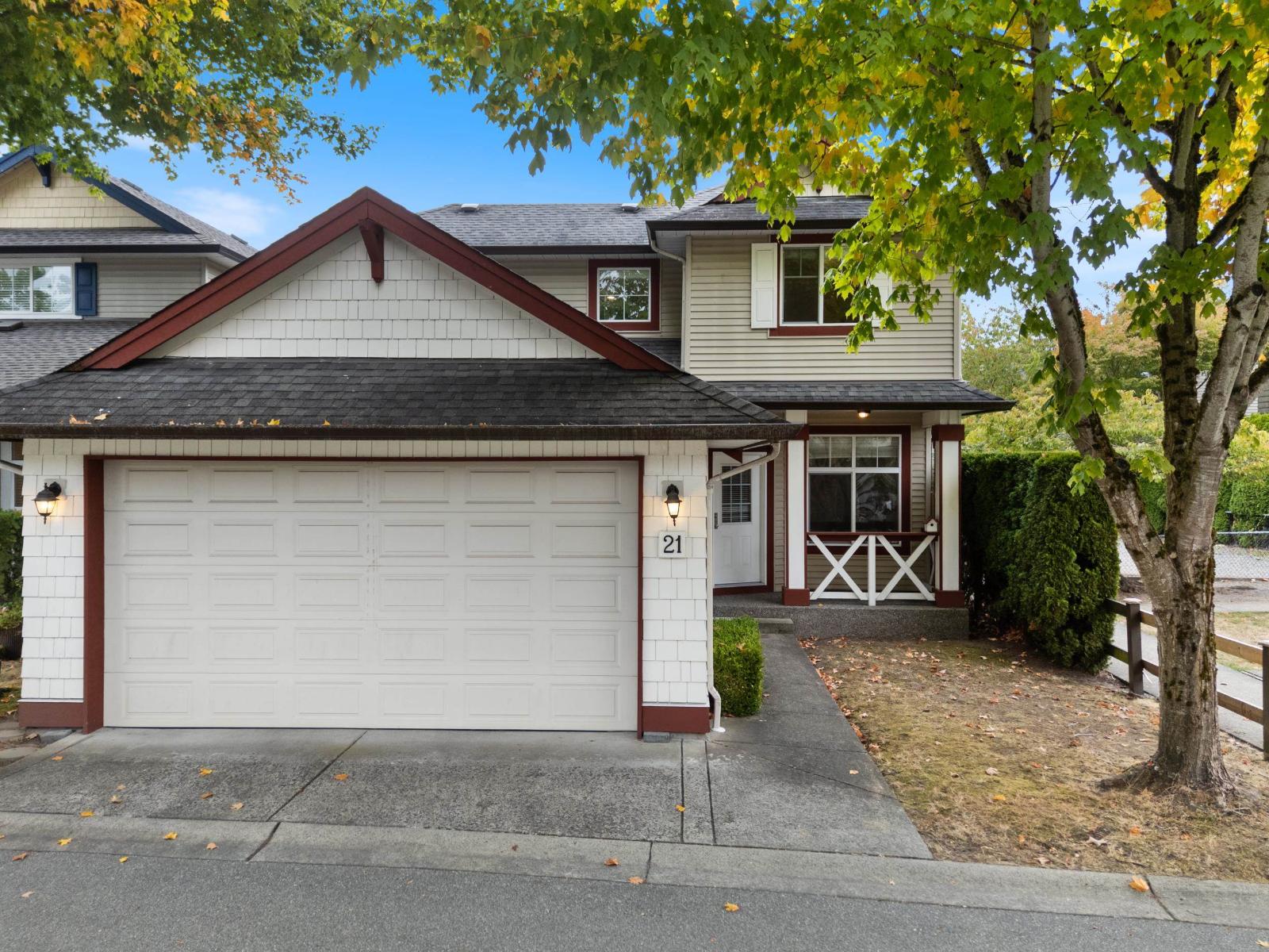 21 18868 69 Avenue Property Photo 1