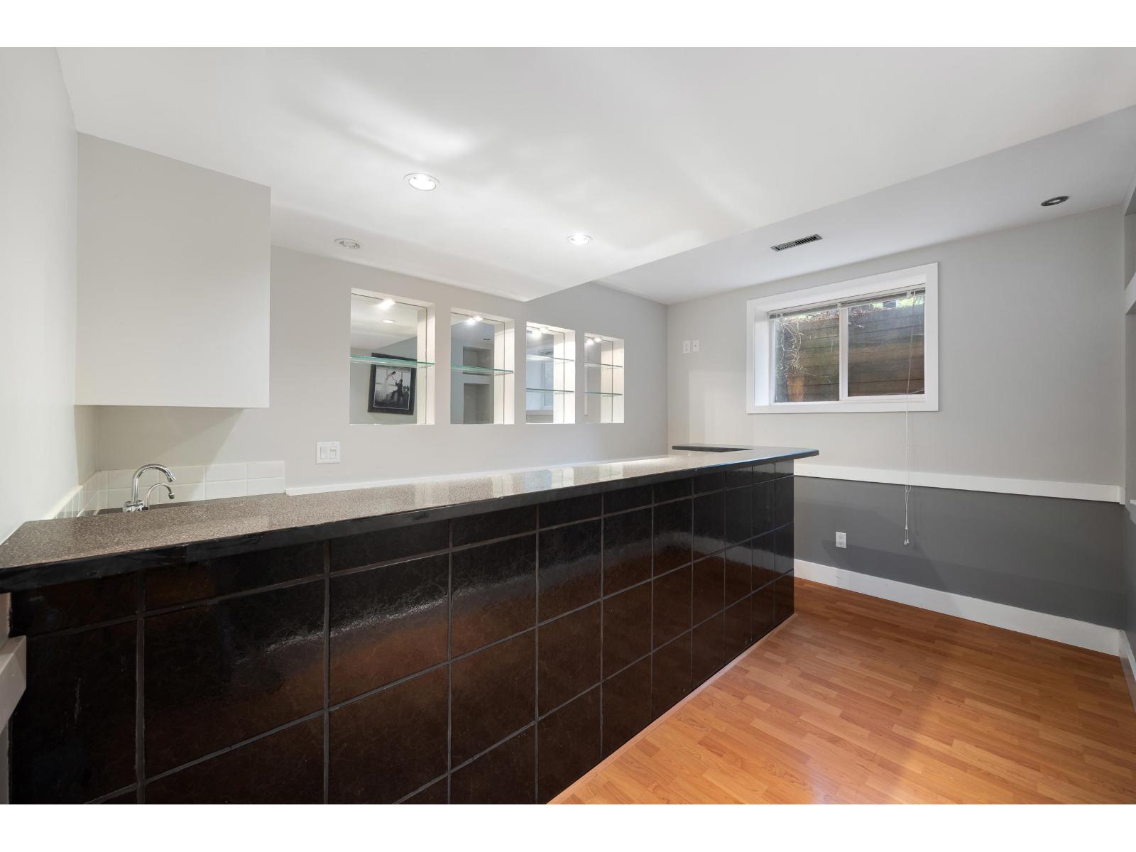 21 18868 69 Avenue Property Photo 16