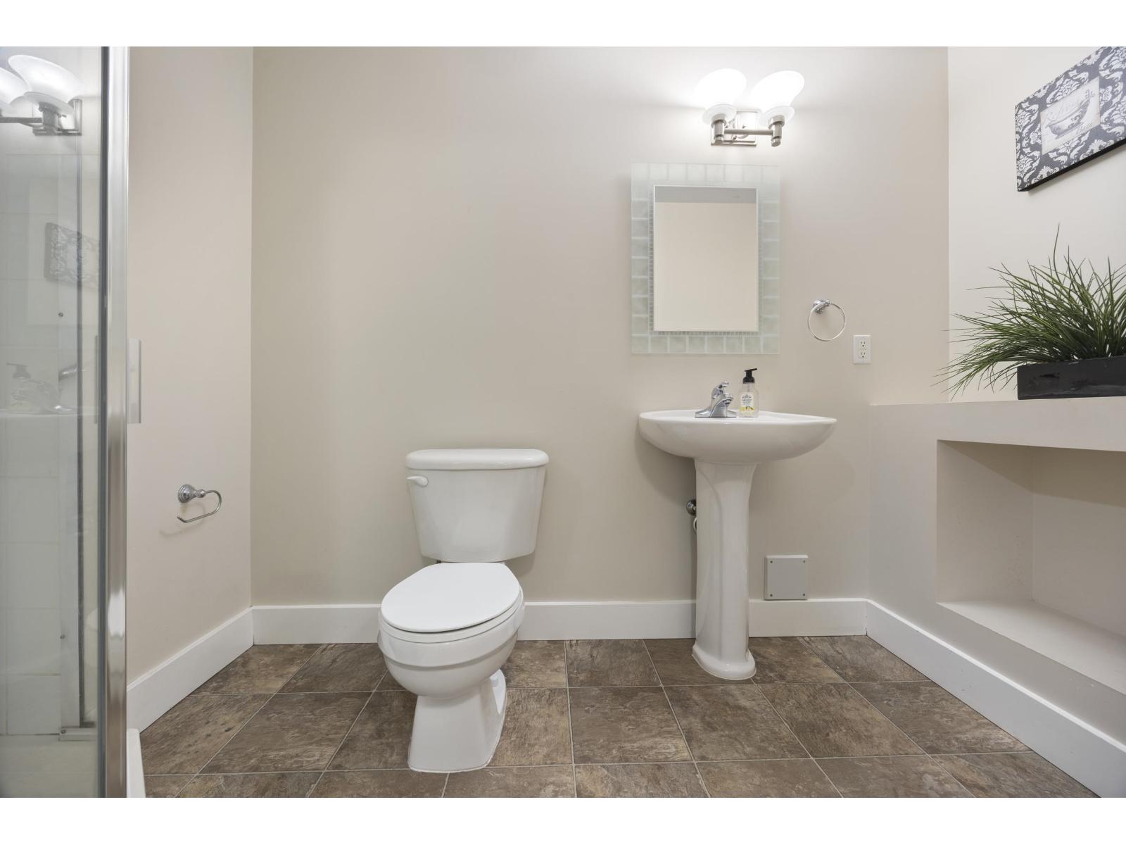 21 18868 69 Avenue Property Photo 18