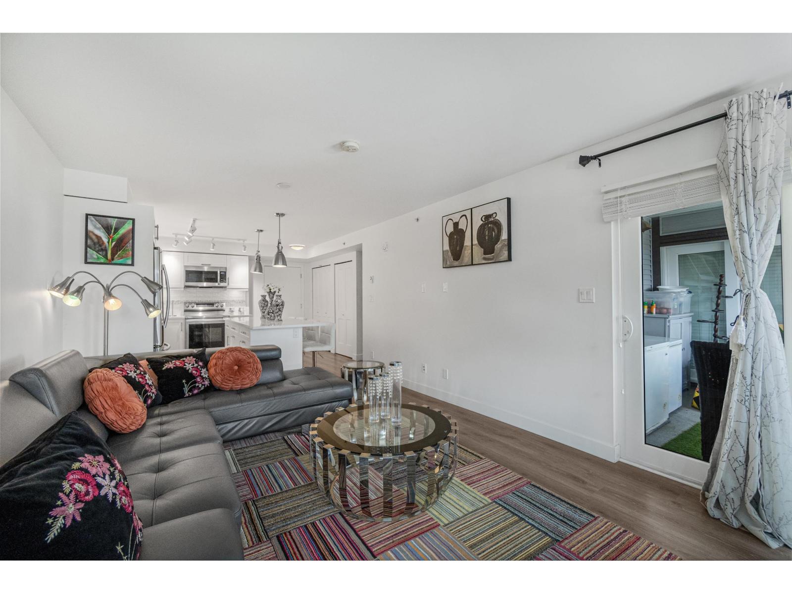 469 27358 32 Avenue Property Photo 15