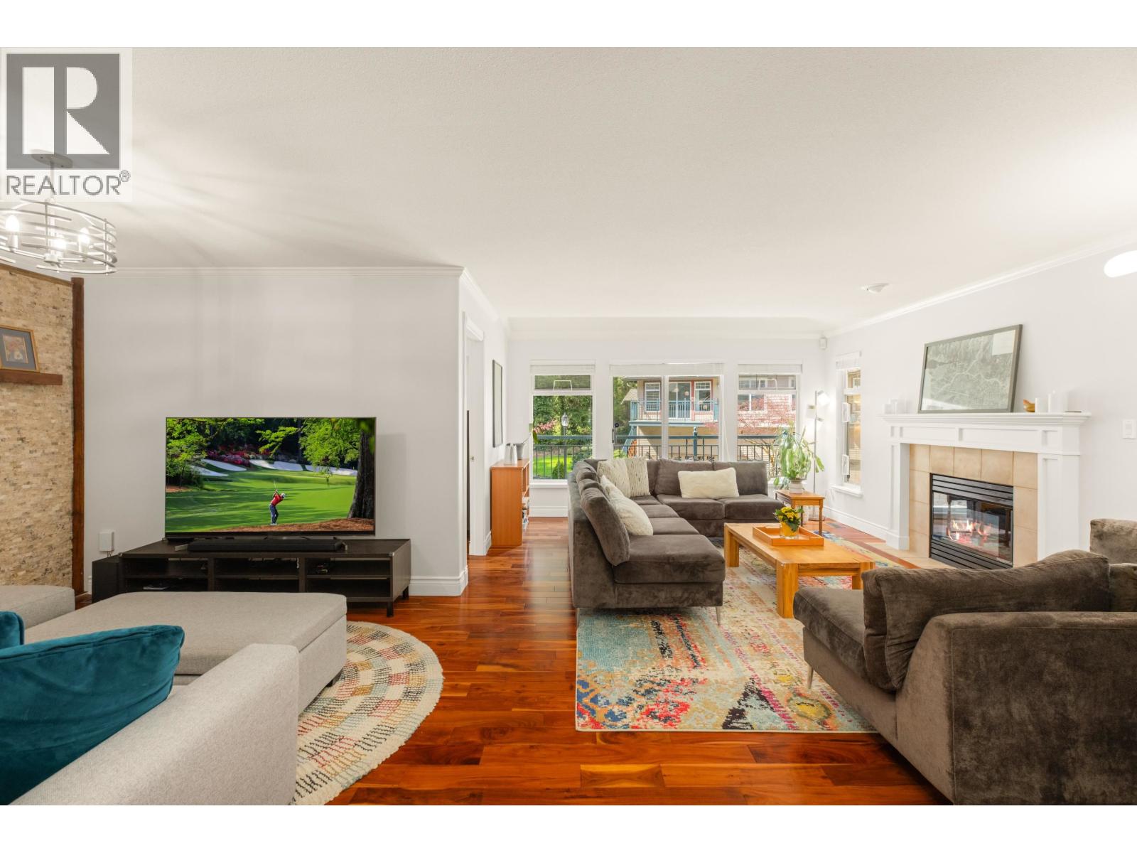 1188 Strathaven Drive Property Photo 4