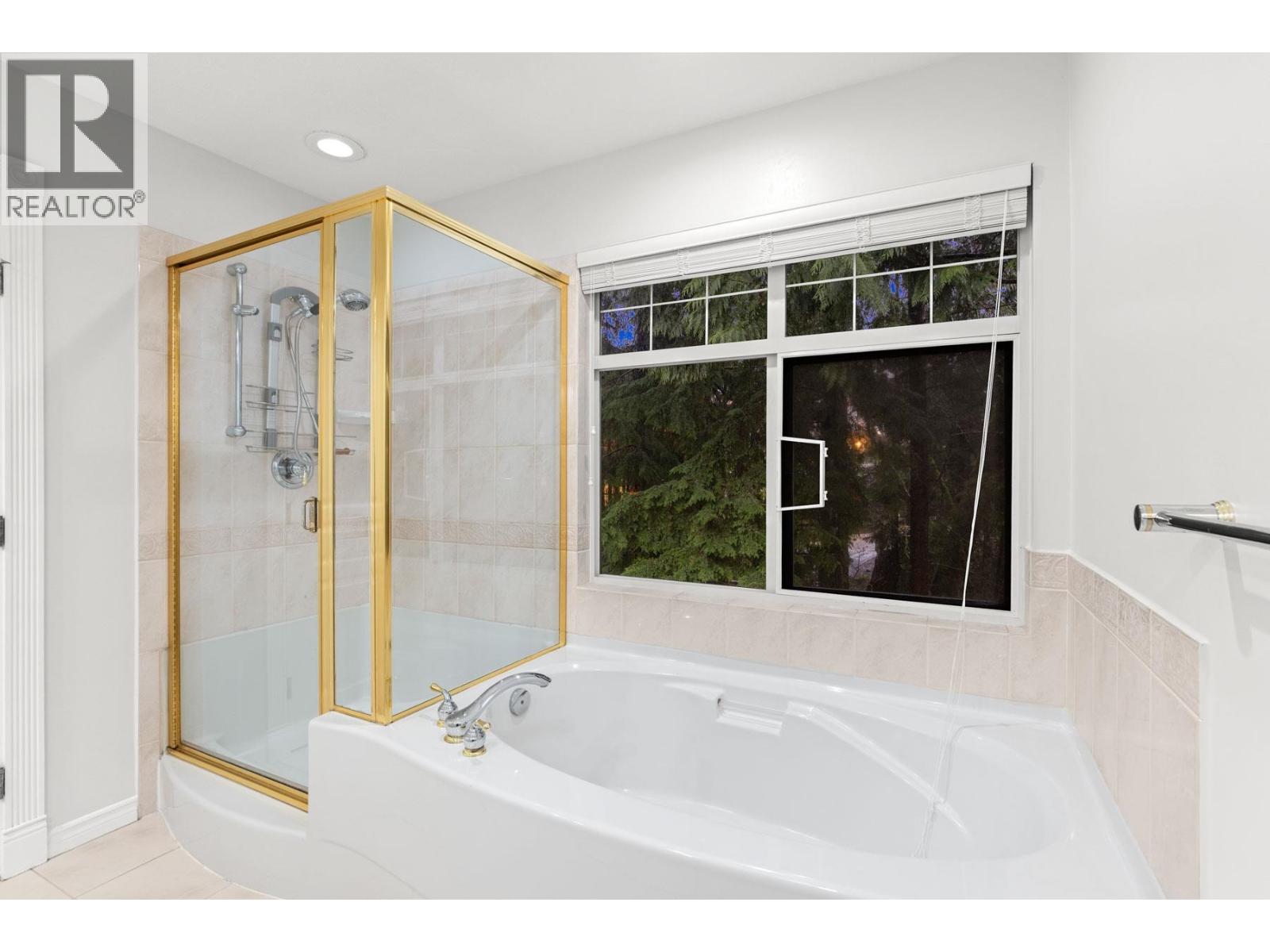 1188 Strathaven Drive Property Photo 15