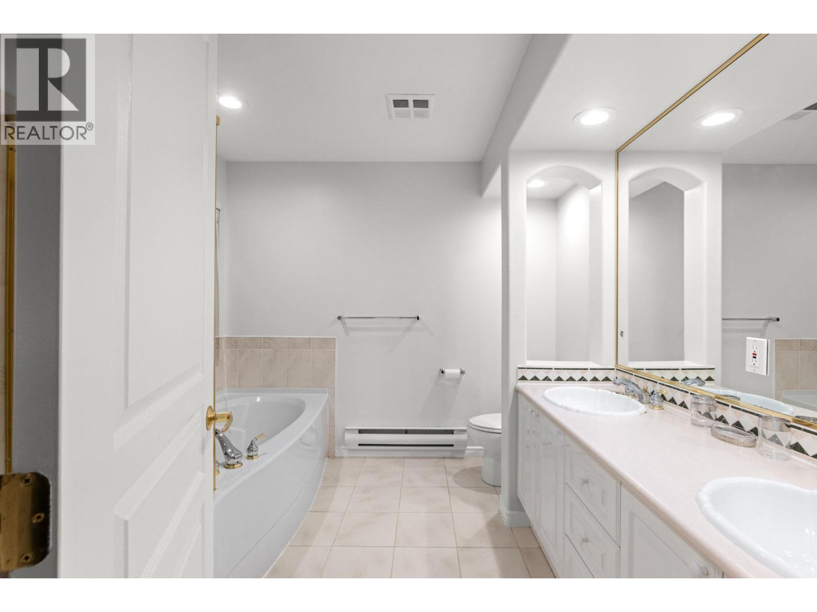 1188 Strathaven Drive Property Photo 16