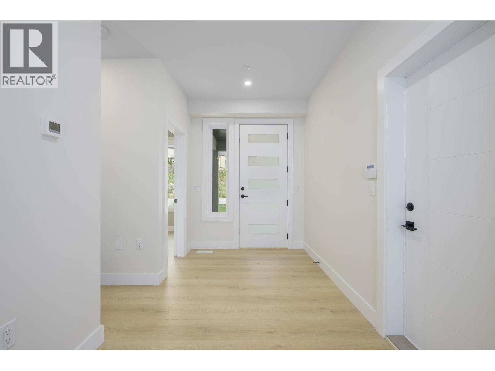 23349 Cross Road Property Photo 2