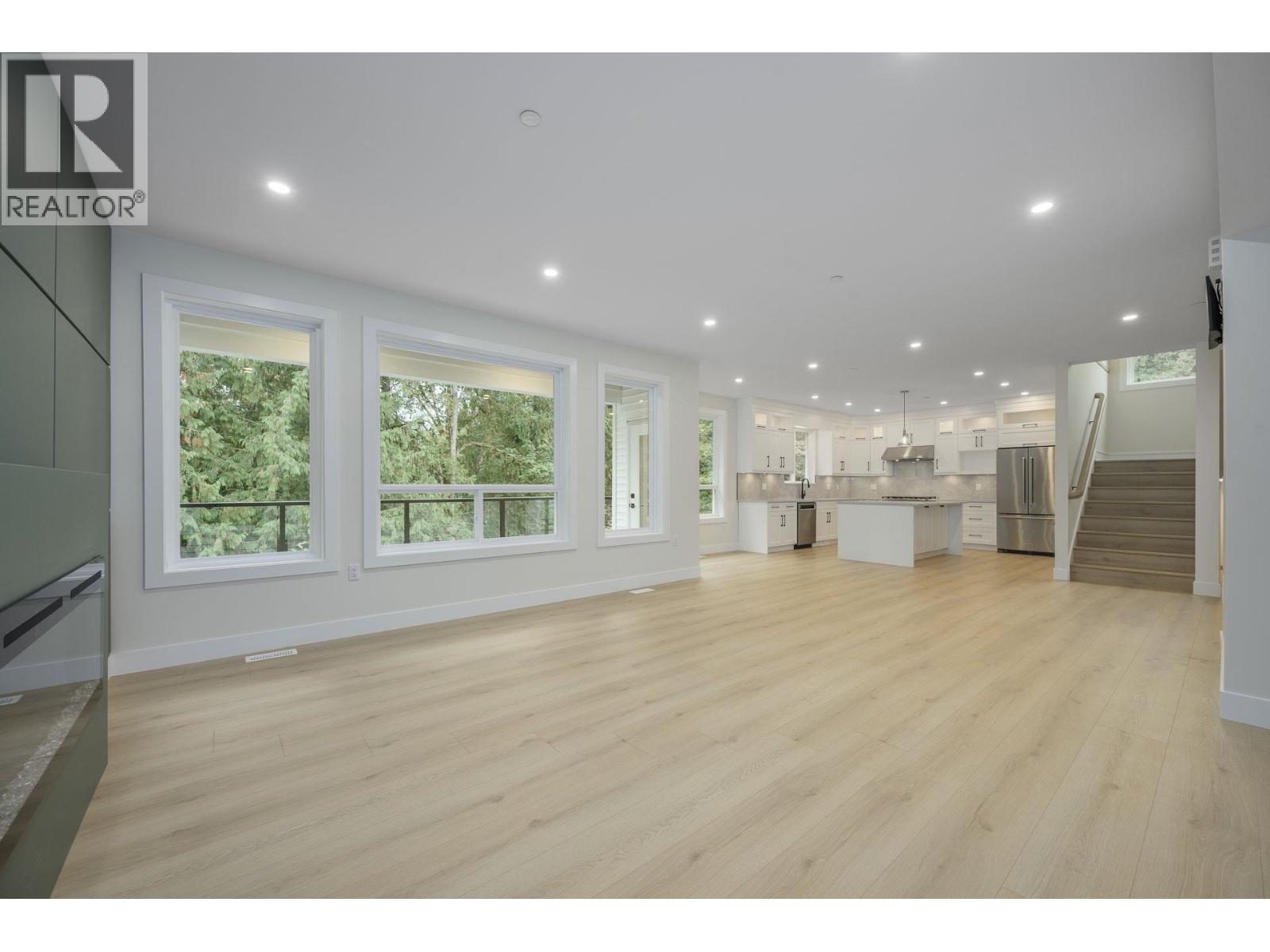 23349 Cross Road Property Photo 6