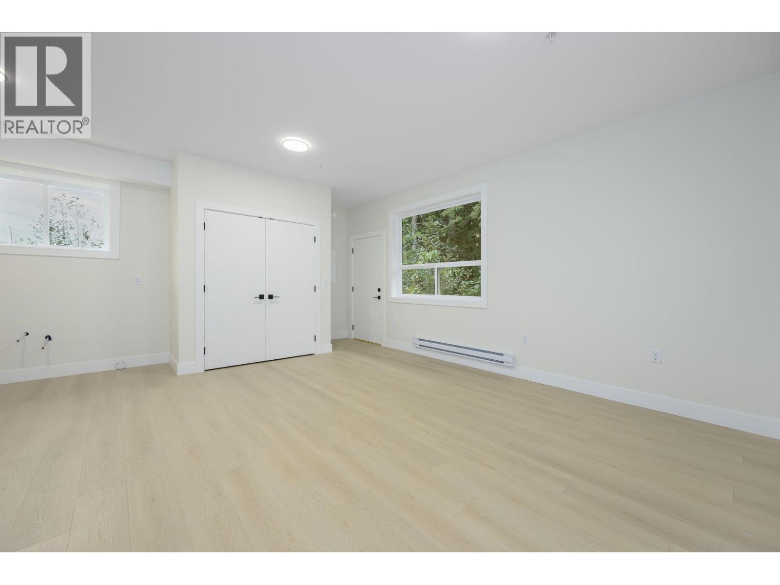 23349 Cross Road Property Photo 32
