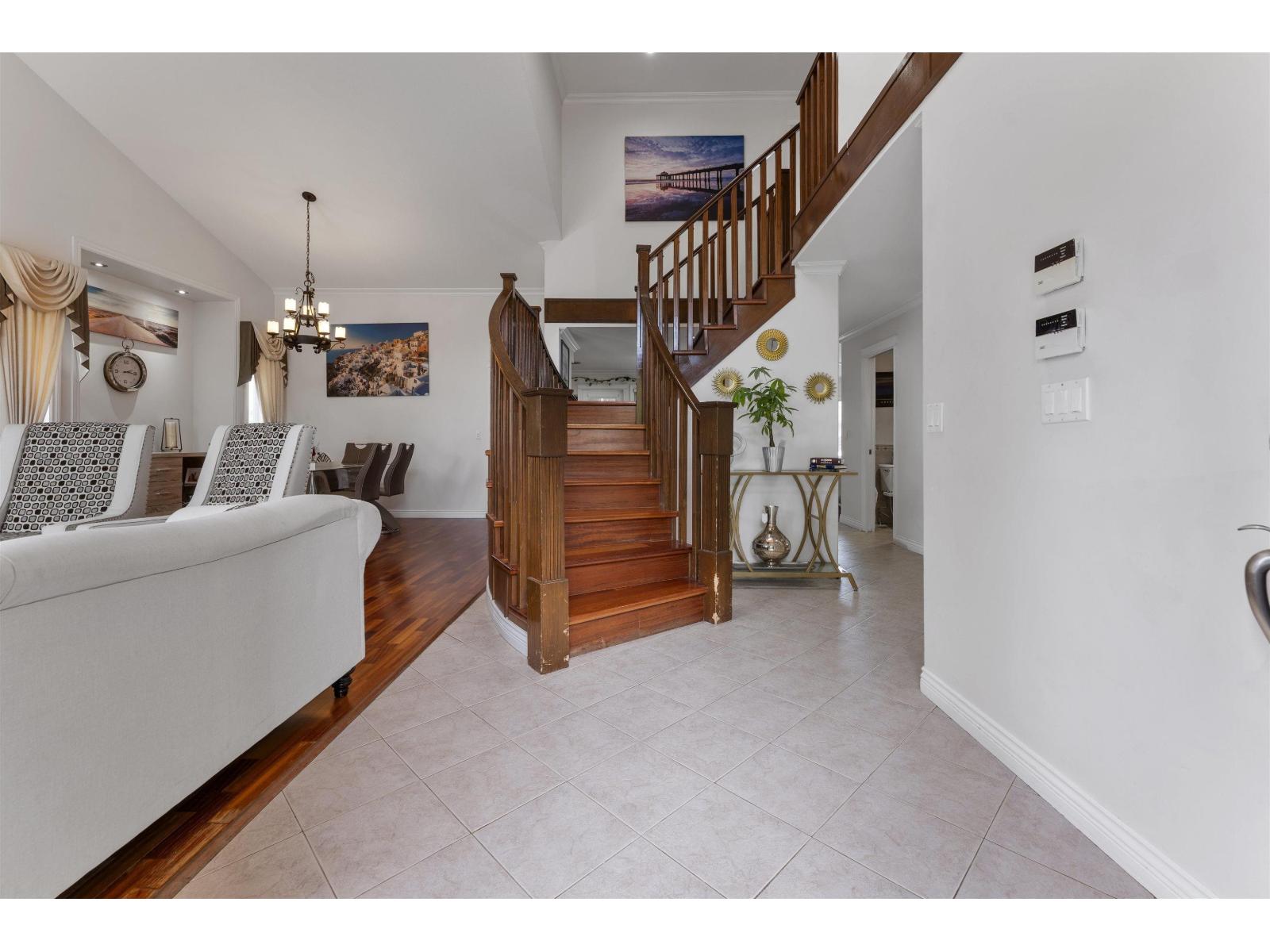 7670 150b Street Property Photo 5