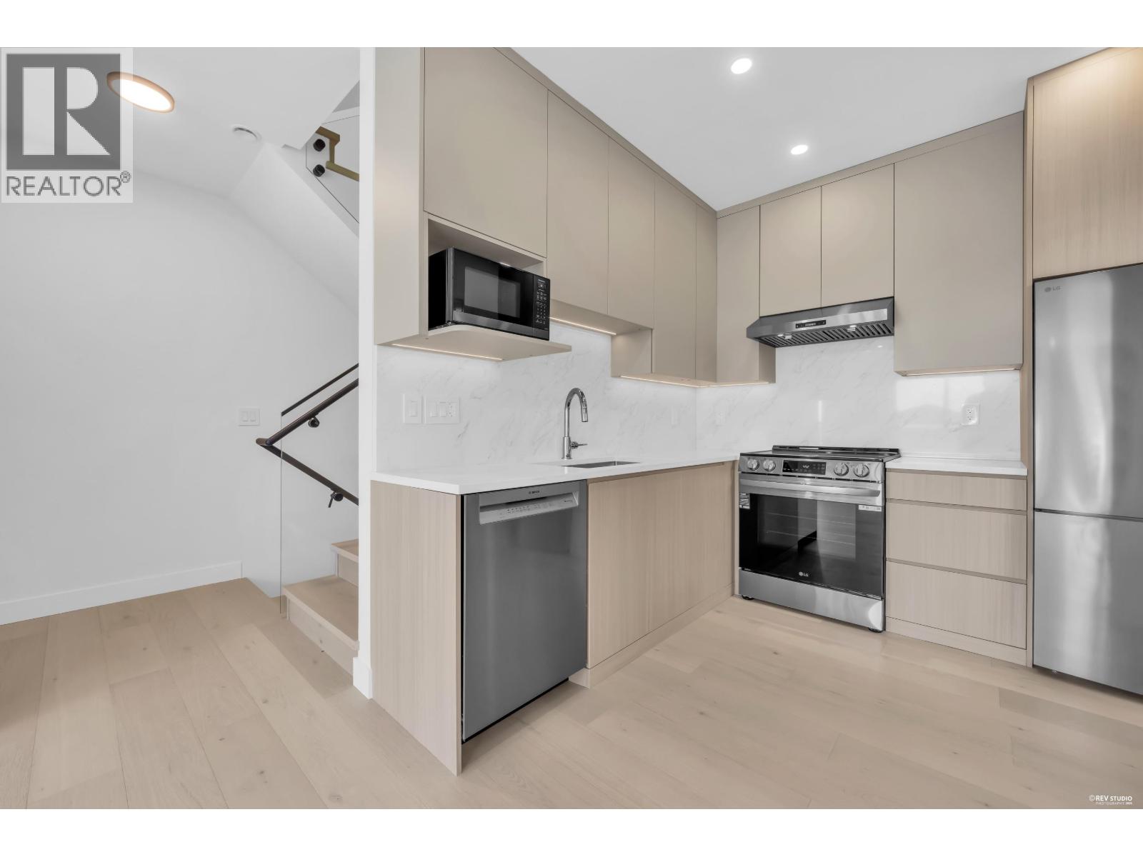 4 3800 Pender Street Property Photo 3