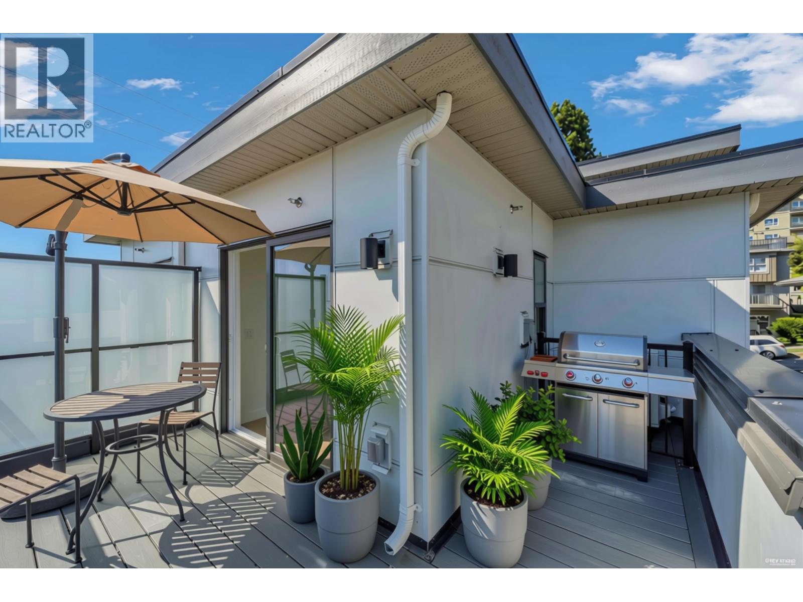 4 3800 Pender Street Property Photo 7