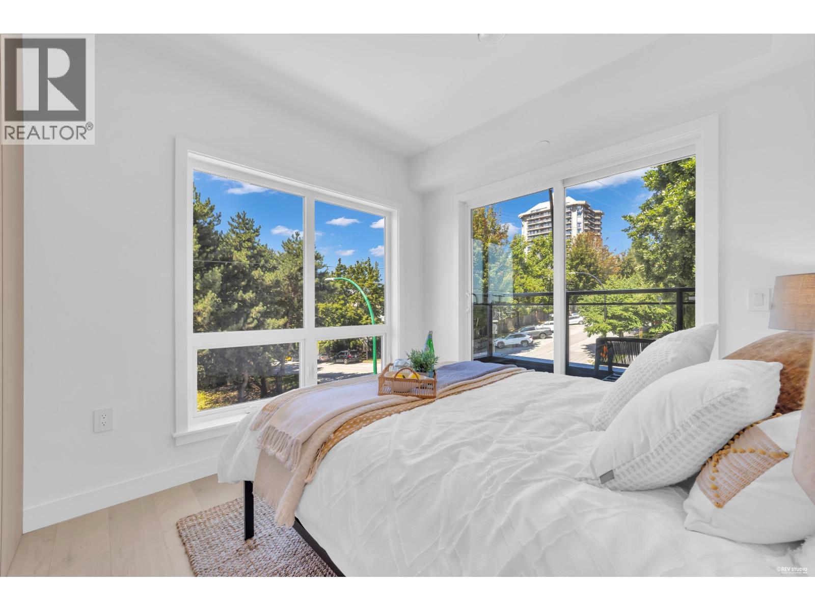 2 3800 Pender Street Property Photo 21