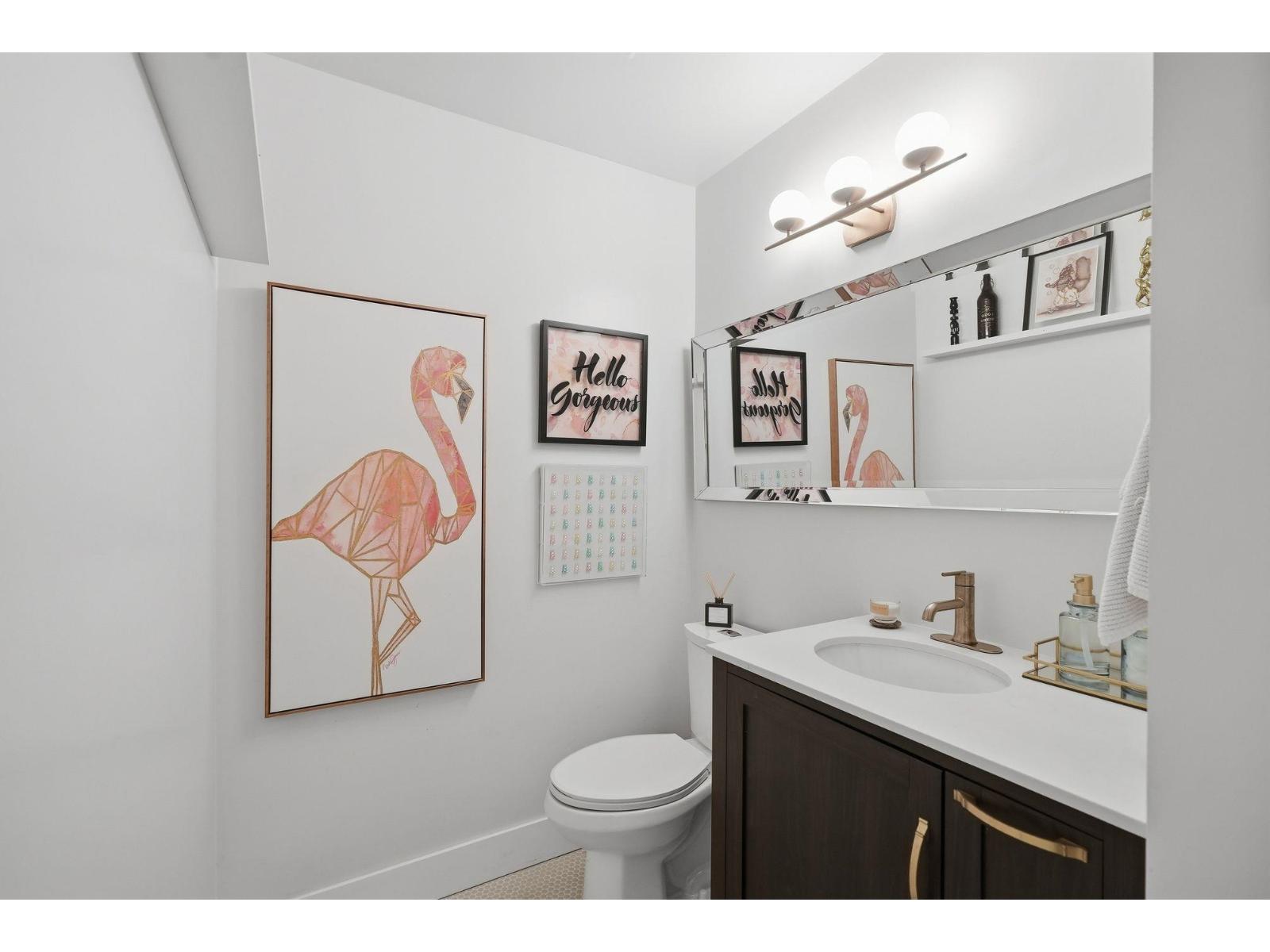 6556 121 Street Property Photo 6