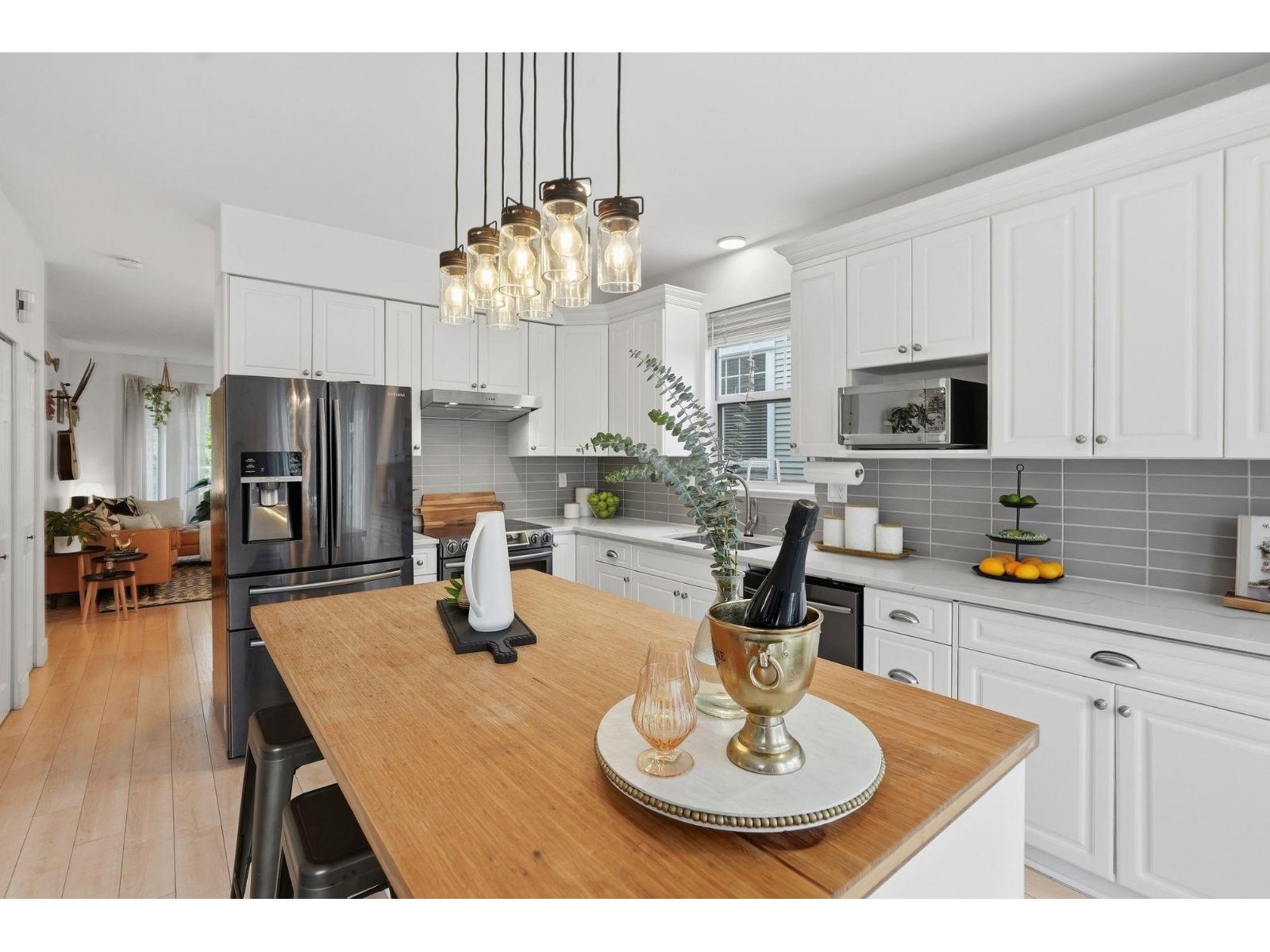 6556 121 Street Property Photo 22