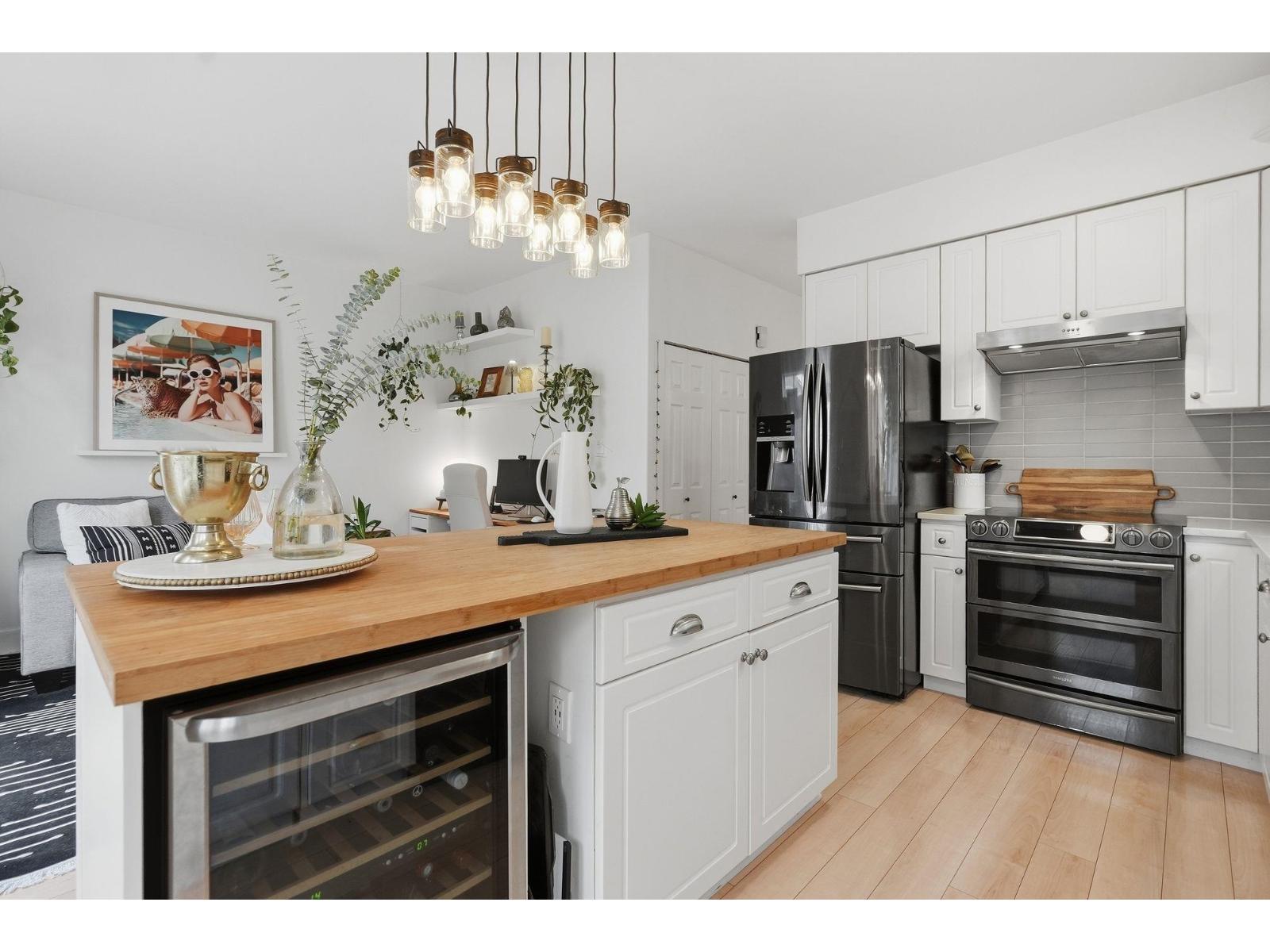 6556 121 Street Property Photo 23