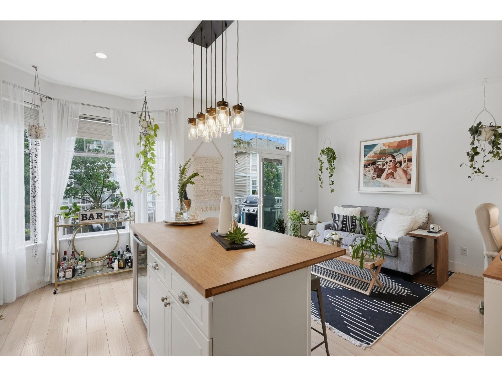 6556 121 Street Property Photo 24