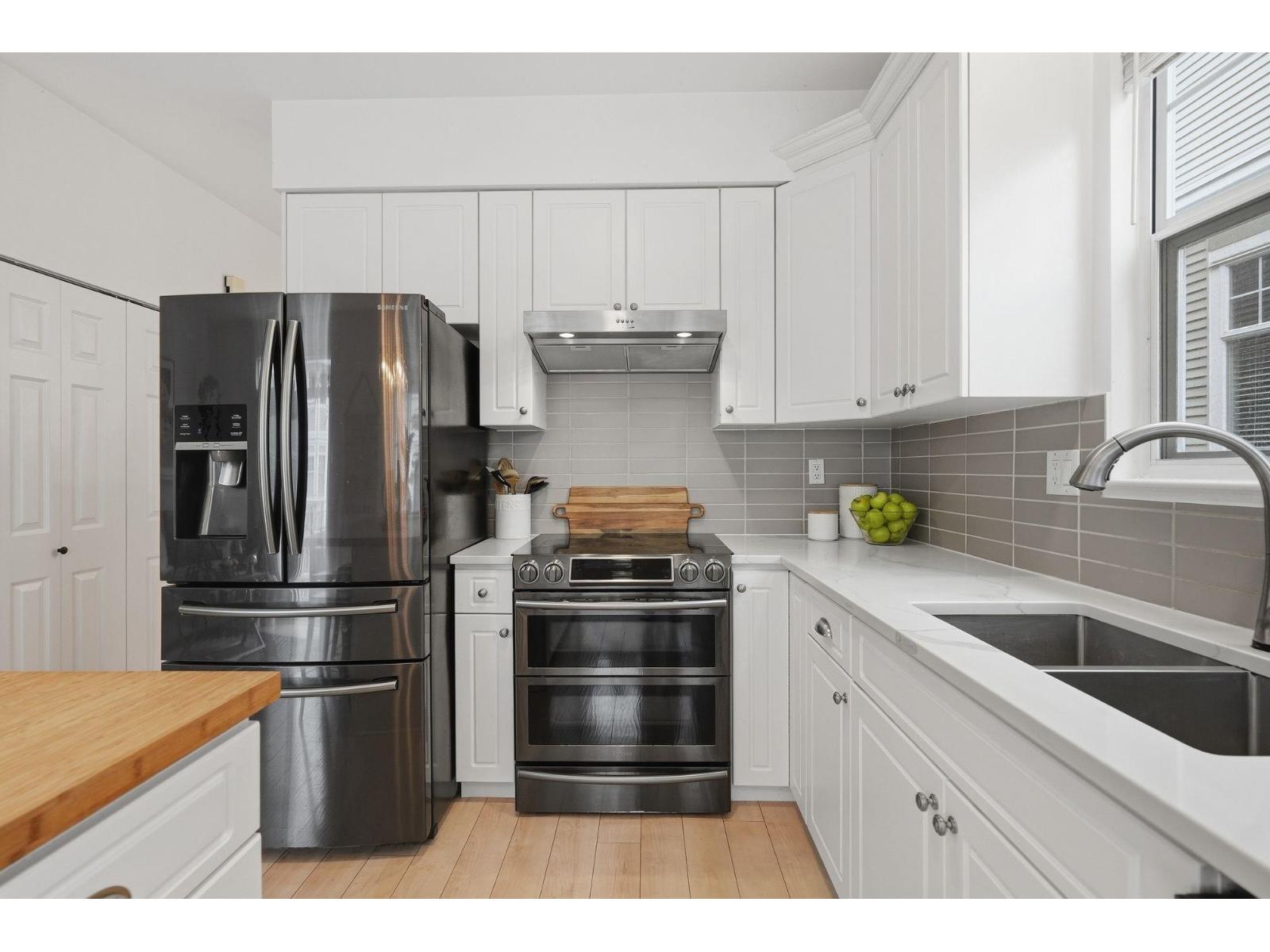6556 121 Street Property Photo 25