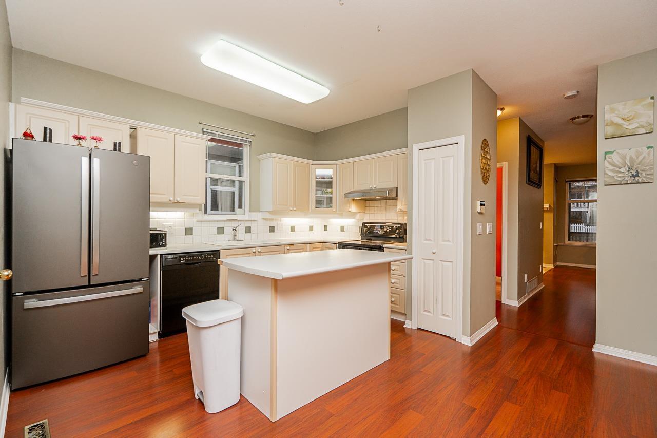 14858 58 Avenue Property Photo 6