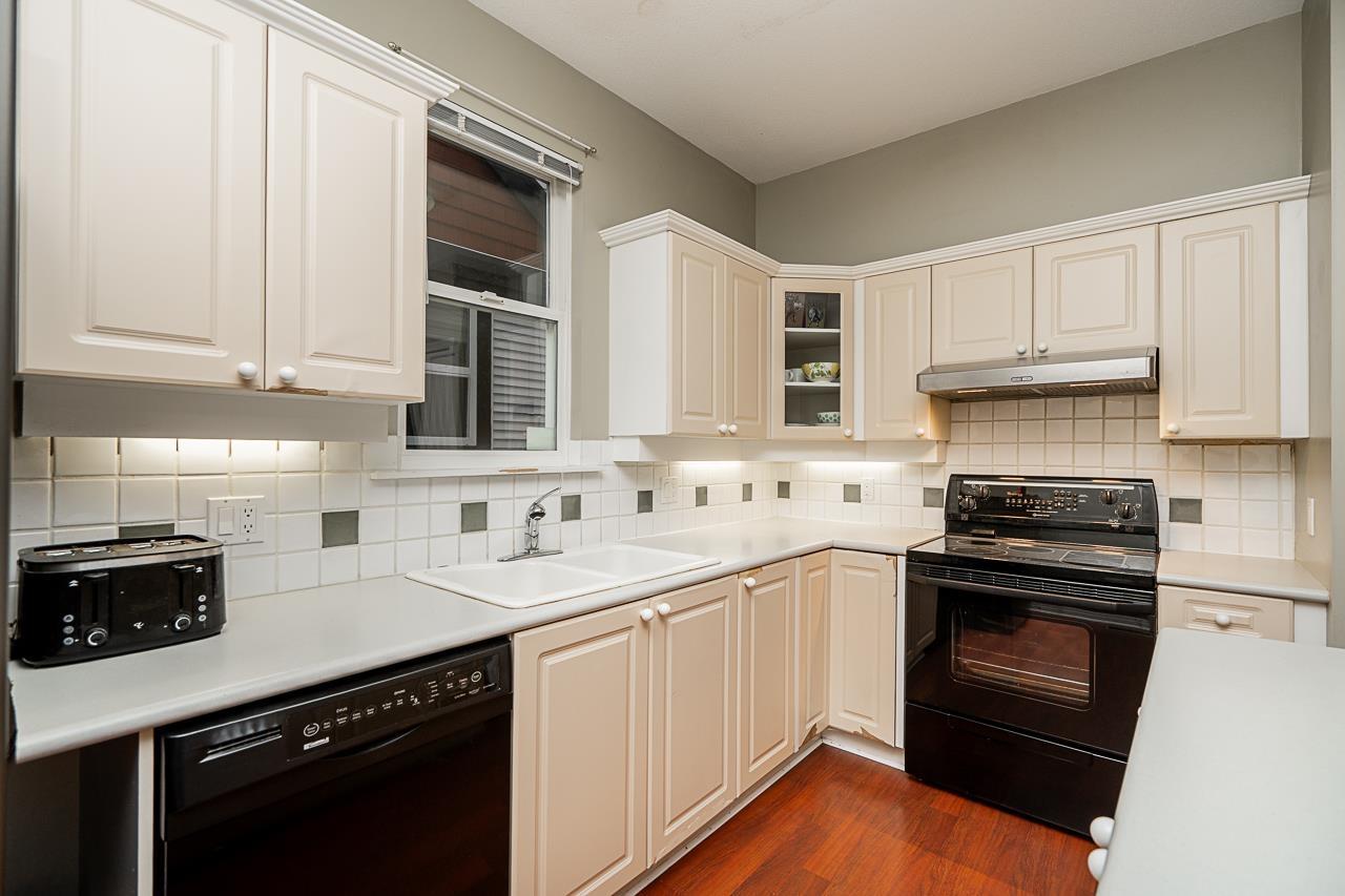 14858 58 Avenue Property Photo 7