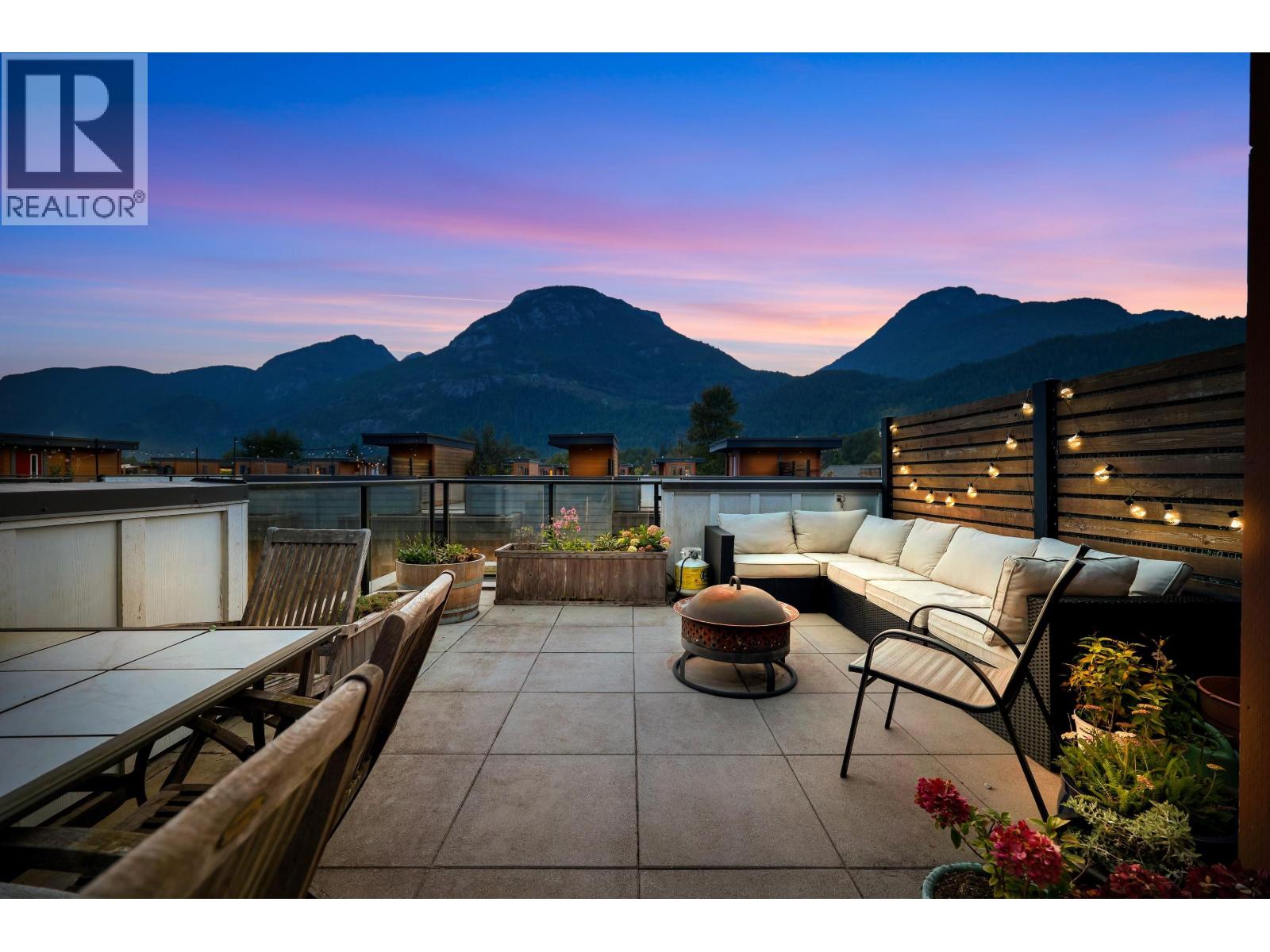 64 39769 Government Road Property Photo 6