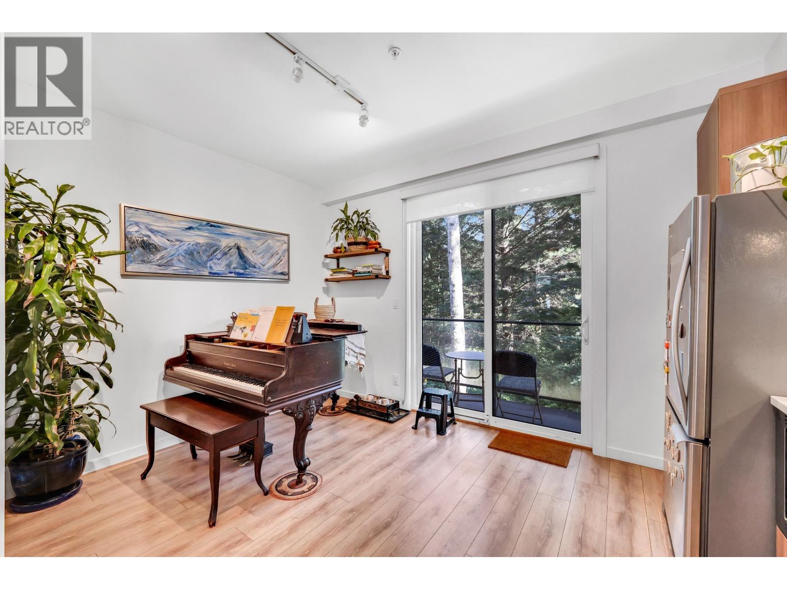 64 39769 Government Road Property Photo 18