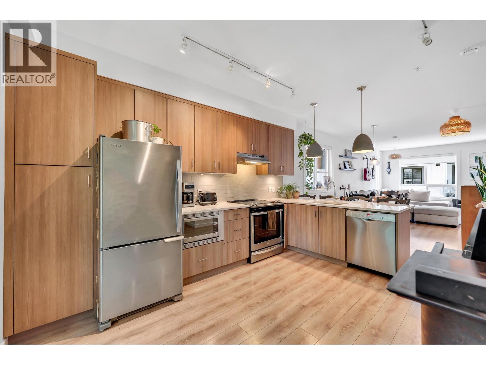 64 39769 Government Road Property Photo 19