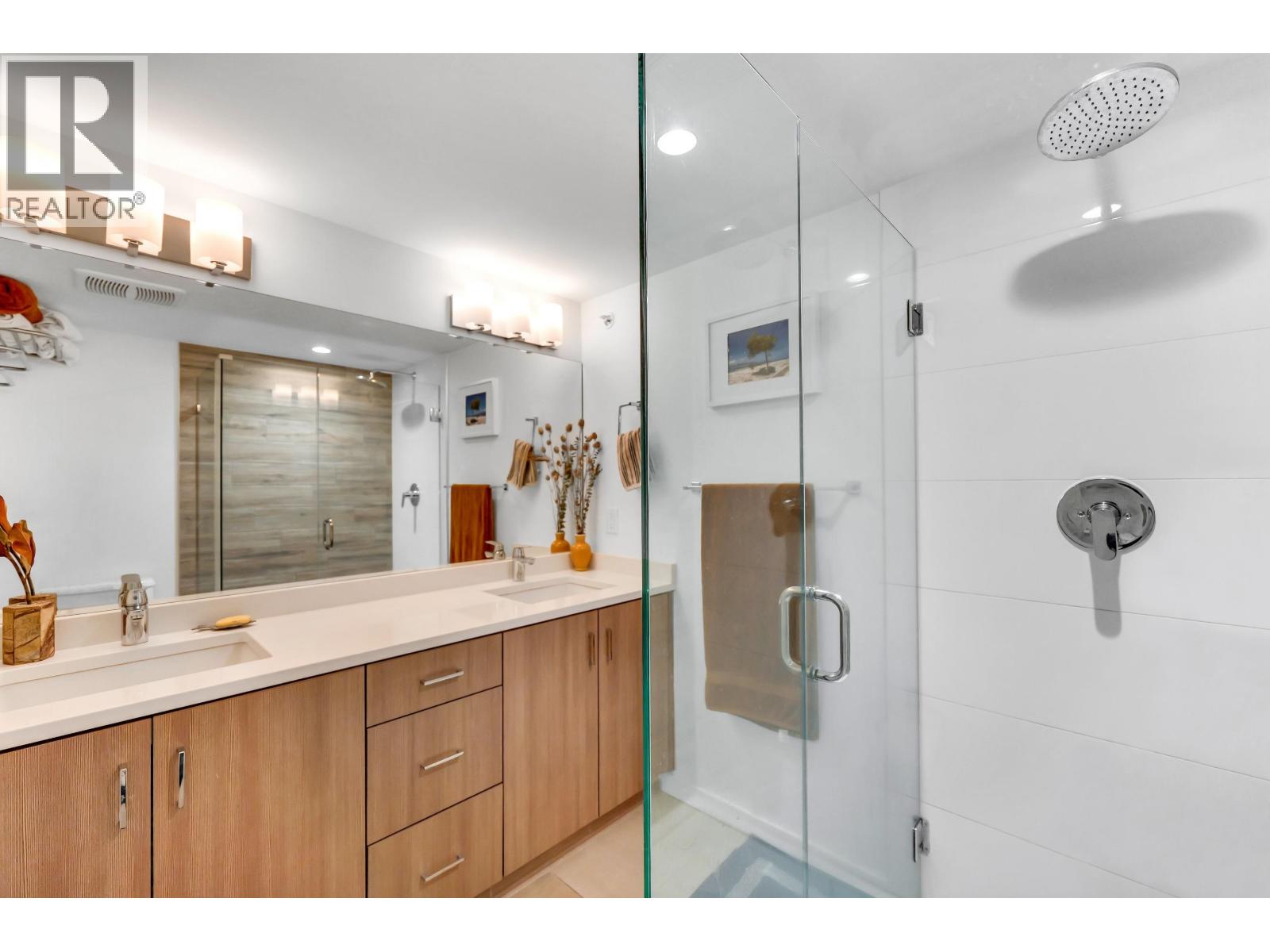 64 39769 Government Road Property Photo 27