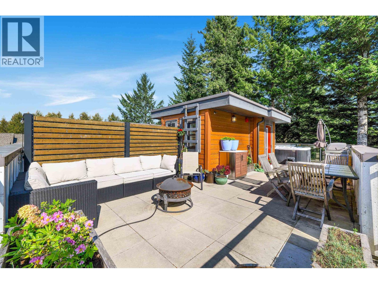 64 39769 Government Road Property Photo 30