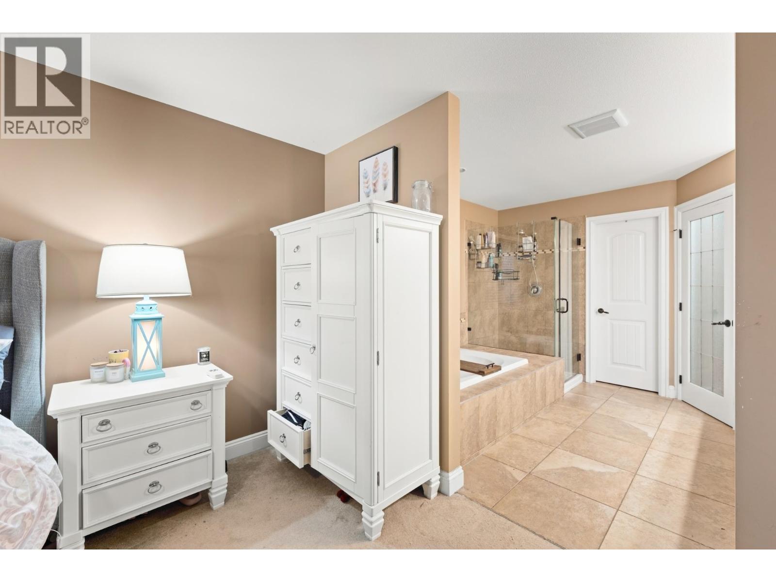 10574 239 Street Property Photo 20