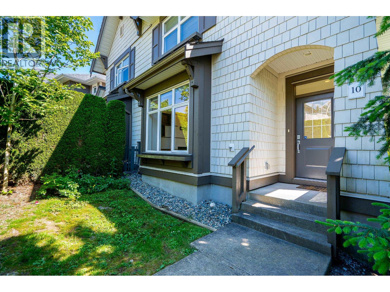 10 3400 Devonshire Avenue Property Photo 1