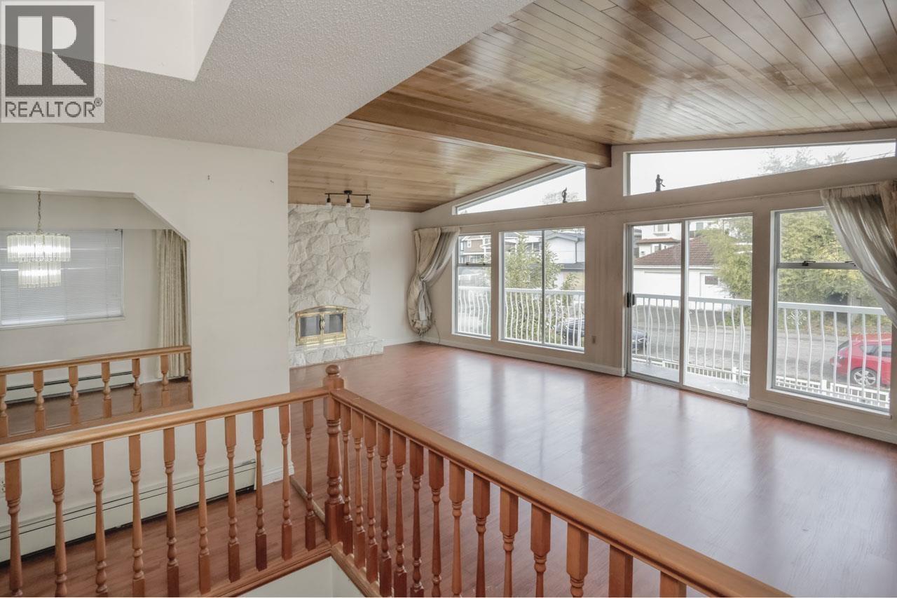 448 E 59th Avenue Property Photo 10