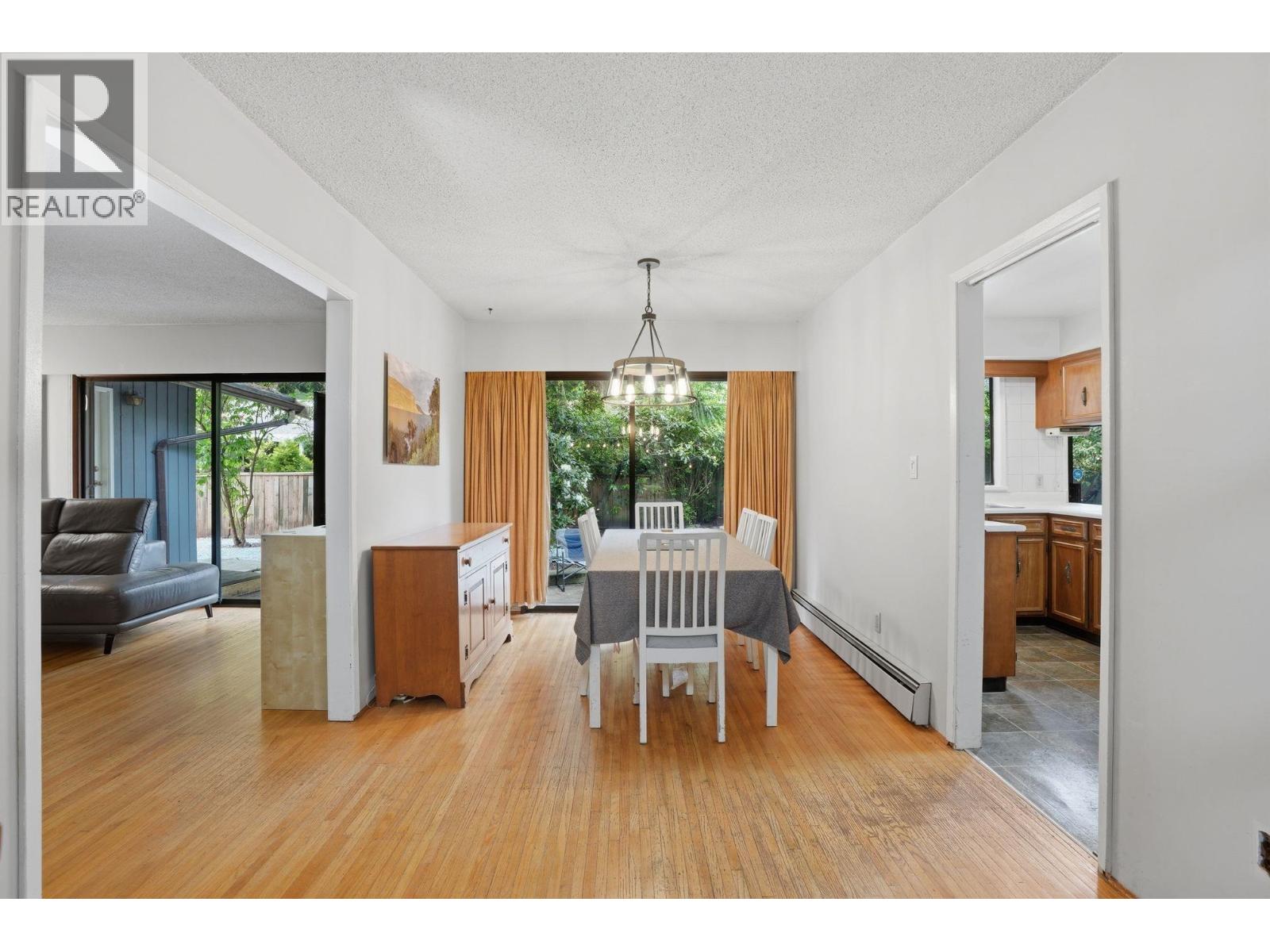 909 Seymour Boulevard Property Photo 33