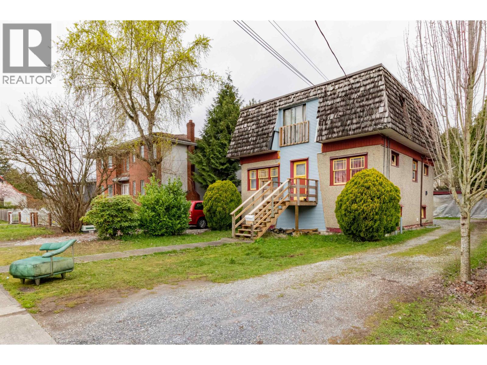 4939 Sidley Street Photo de la propriété 1