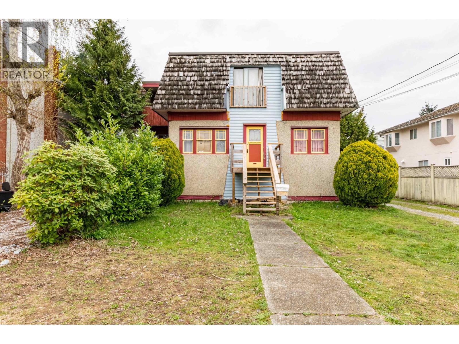 4939 Sidley Street Property Photo 2