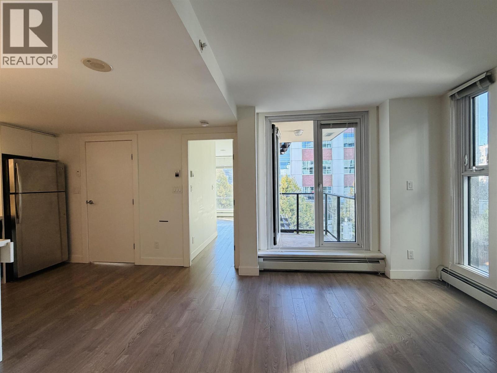 603 555 W 7th Avenue Property Photo 5