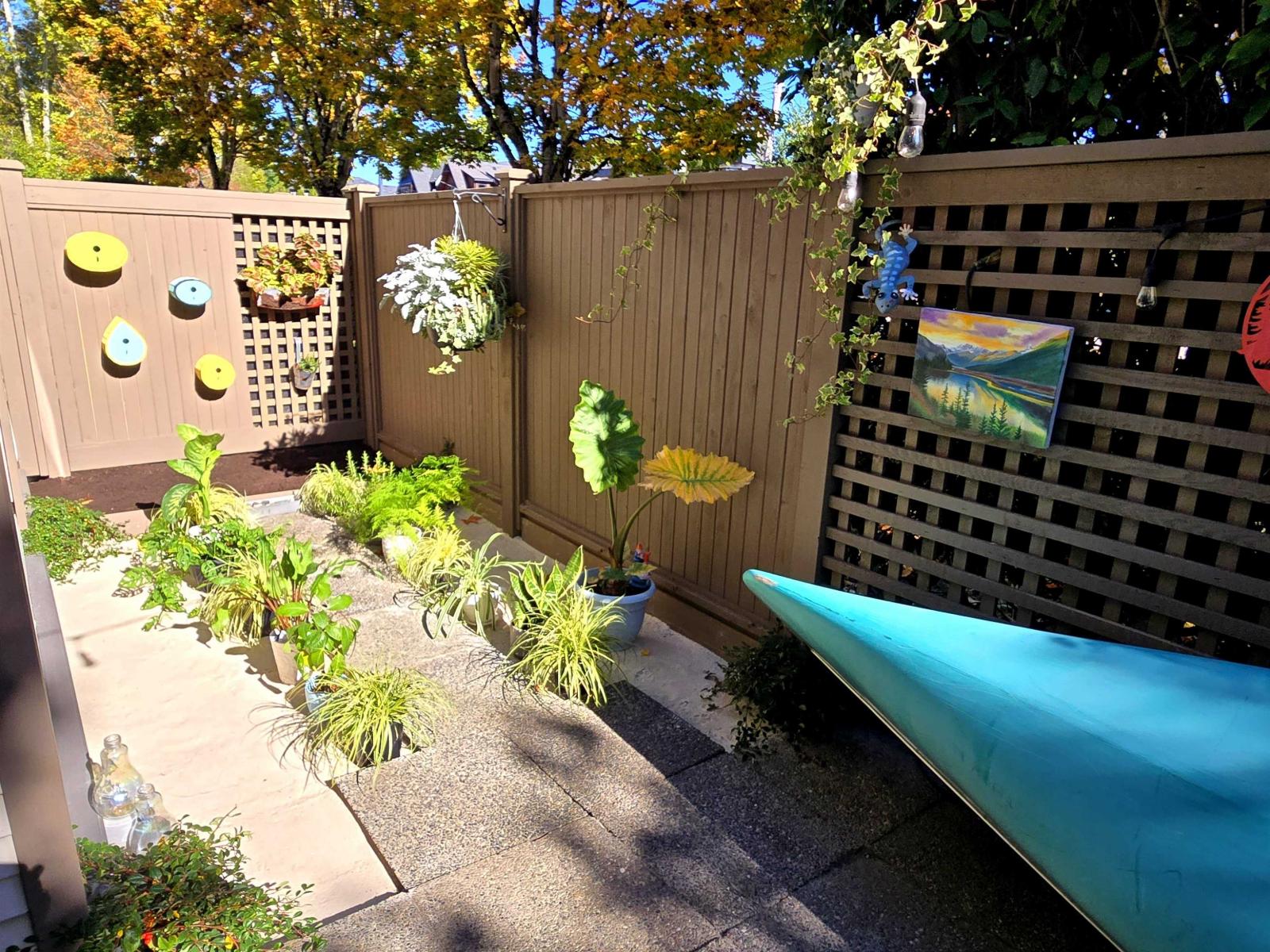 104 15991 Thrift Avenue Property Photo 33