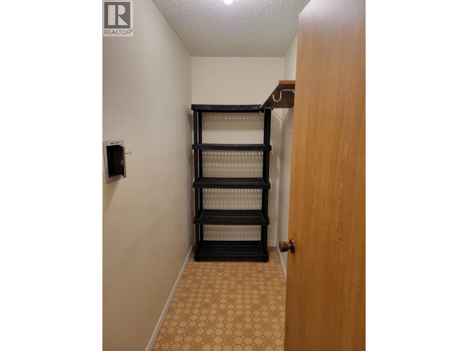218 8500 Lansdowne Road Property Photo 7