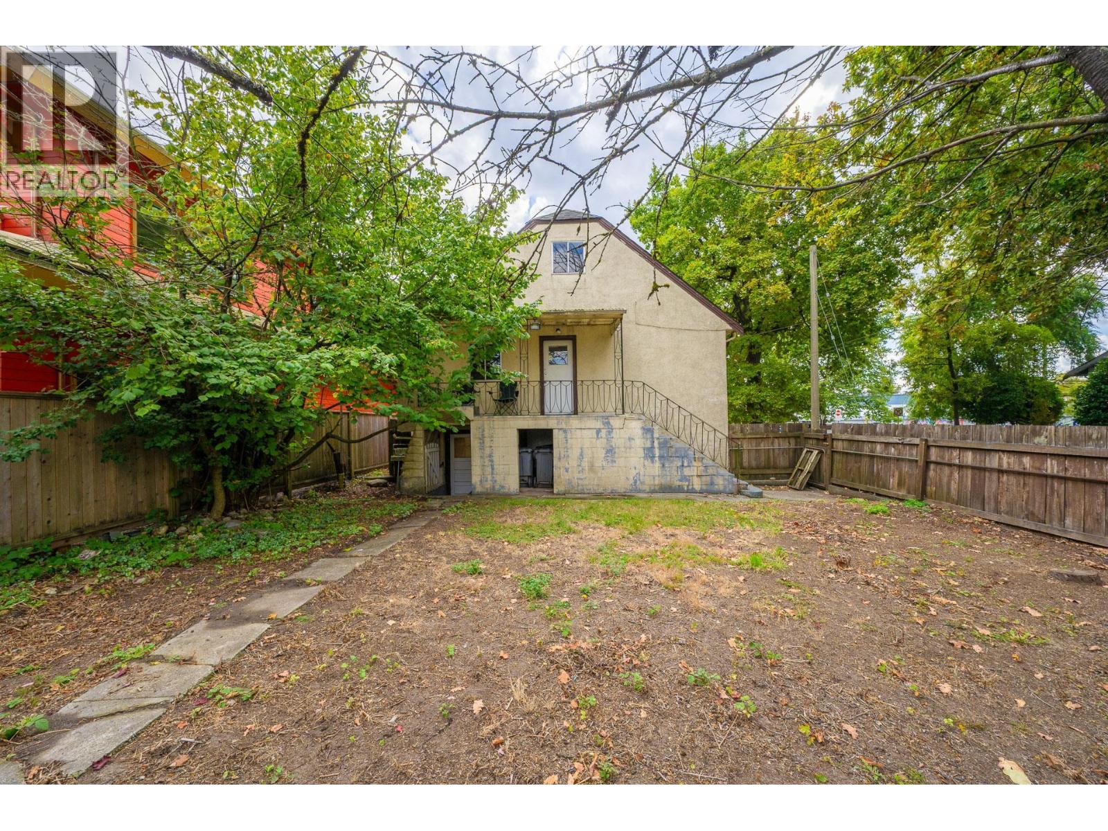 2305 Turner Street Property Photo 8