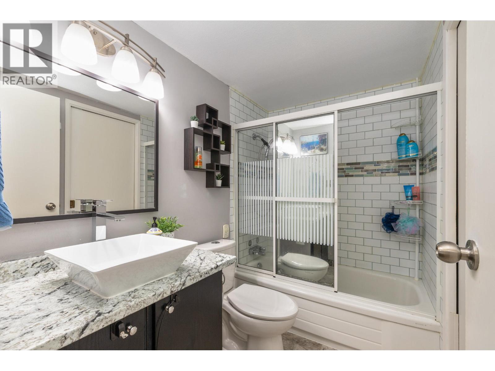 112 6105 Kingsway Property Photo 5