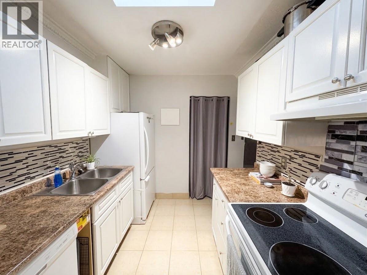 112 6105 Kingsway Property Photo 15