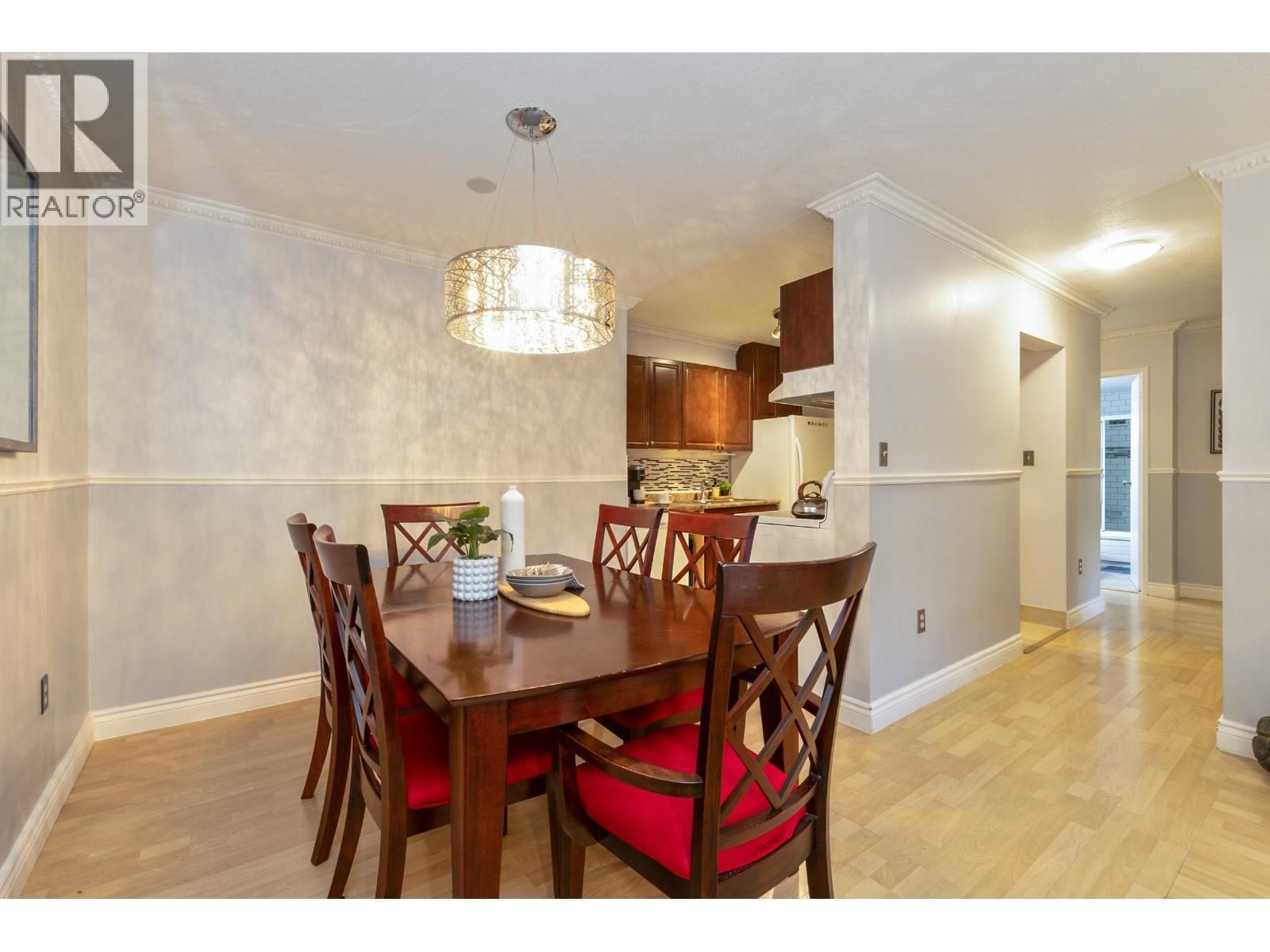 112 6105 Kingsway Property Photo 19