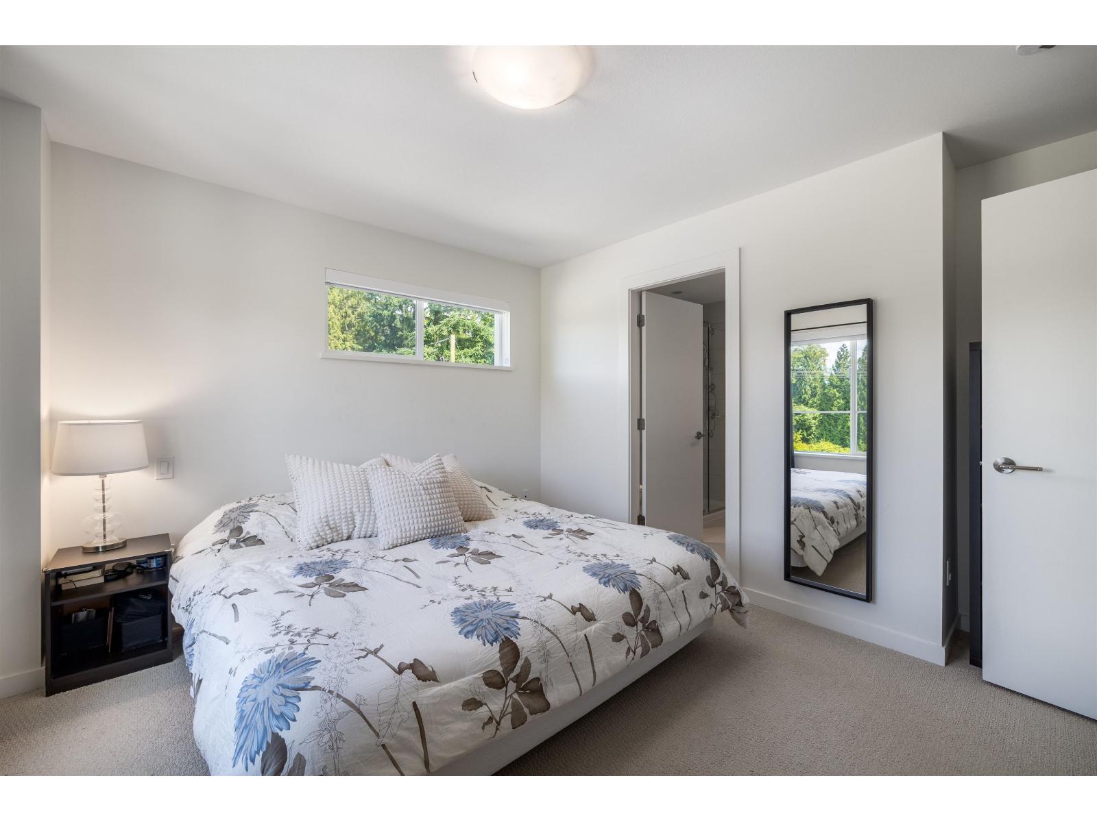 28 16561 17a Avenue Property Photo 8