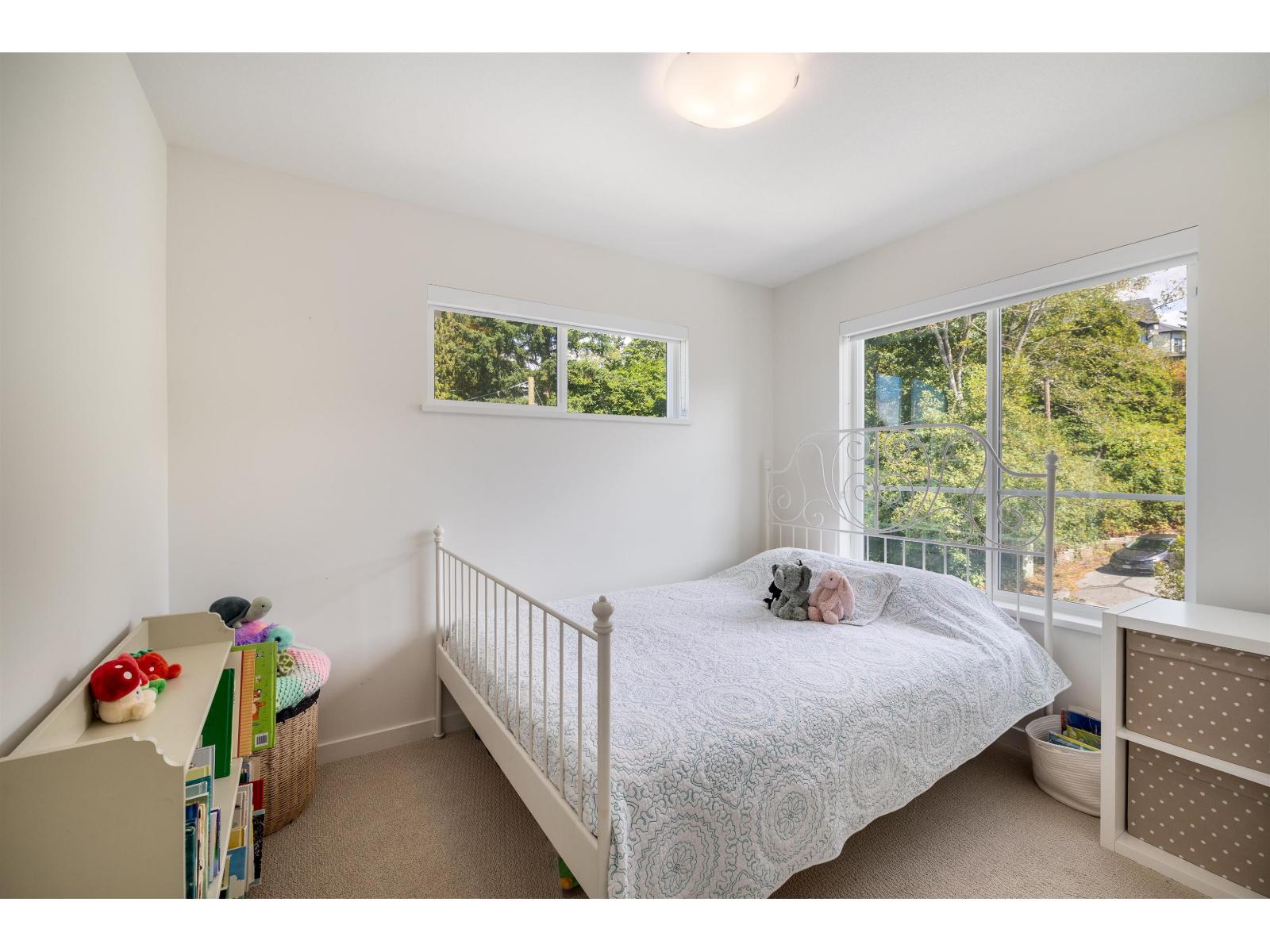 28 16561 17a Avenue Property Photo 13