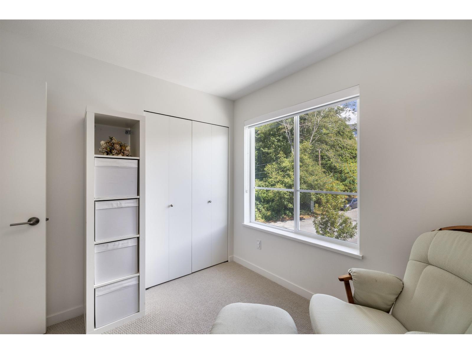 28 16561 17a Avenue Property Photo 19